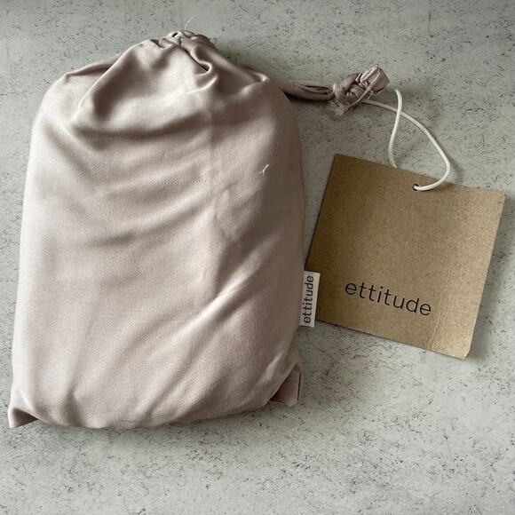 Ettitude Bamboo Lyocell Pillowcase - Picture 1 of 3